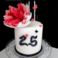 Tarta 25 años, Tarta fondant, tarta cumpleaños, tarta divertida, tarta flor, tarta 25, tarta fina, tarta elegante, tarta senzilla